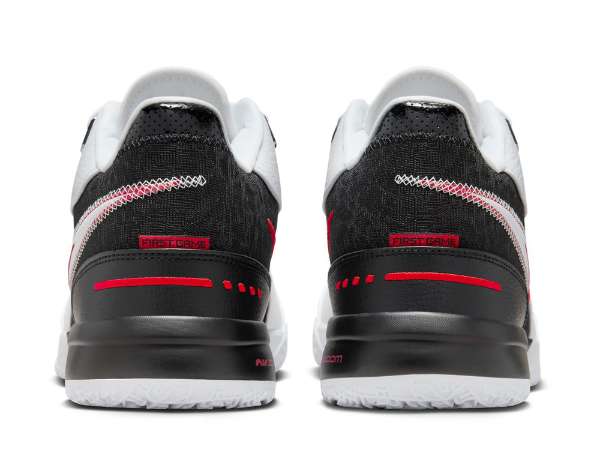 レブロン・ジェームズ シグネチャーモデル『NIKE ZOOM LEBRON NXXT GEN