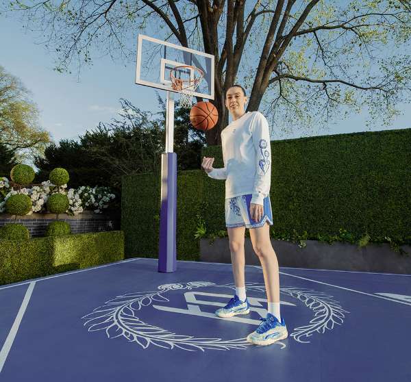 WNBA ブレアナ・スチュワート シグネチャーモデル『PUMA STEWIE 3