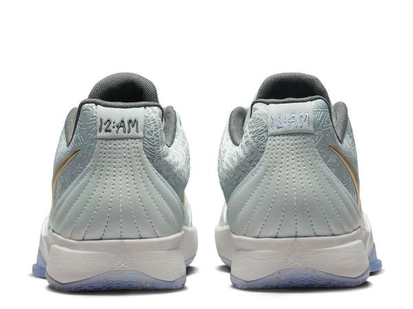 クリスマス気分を盛り上げる『NIKE JA 2 