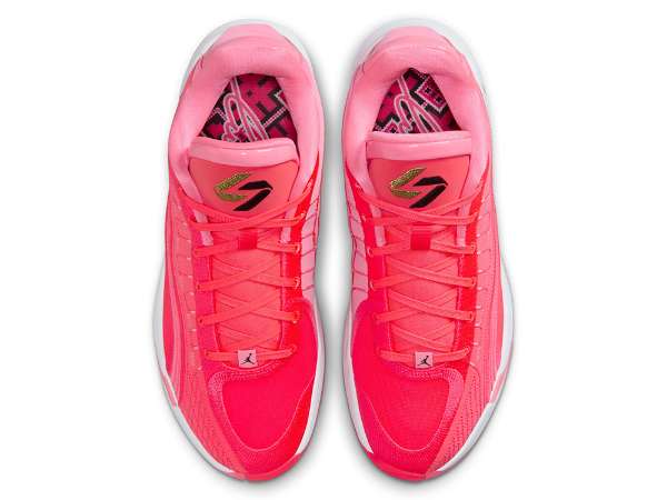 ルカ・ドンチッチシグネチャーシューズより『JORDAN LUKA 4 PF