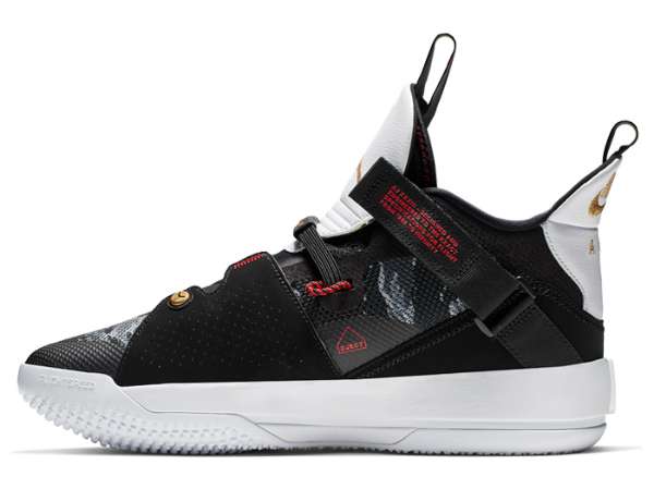 ナイキ エアジョーダン33  ブラックカモ 2枚目